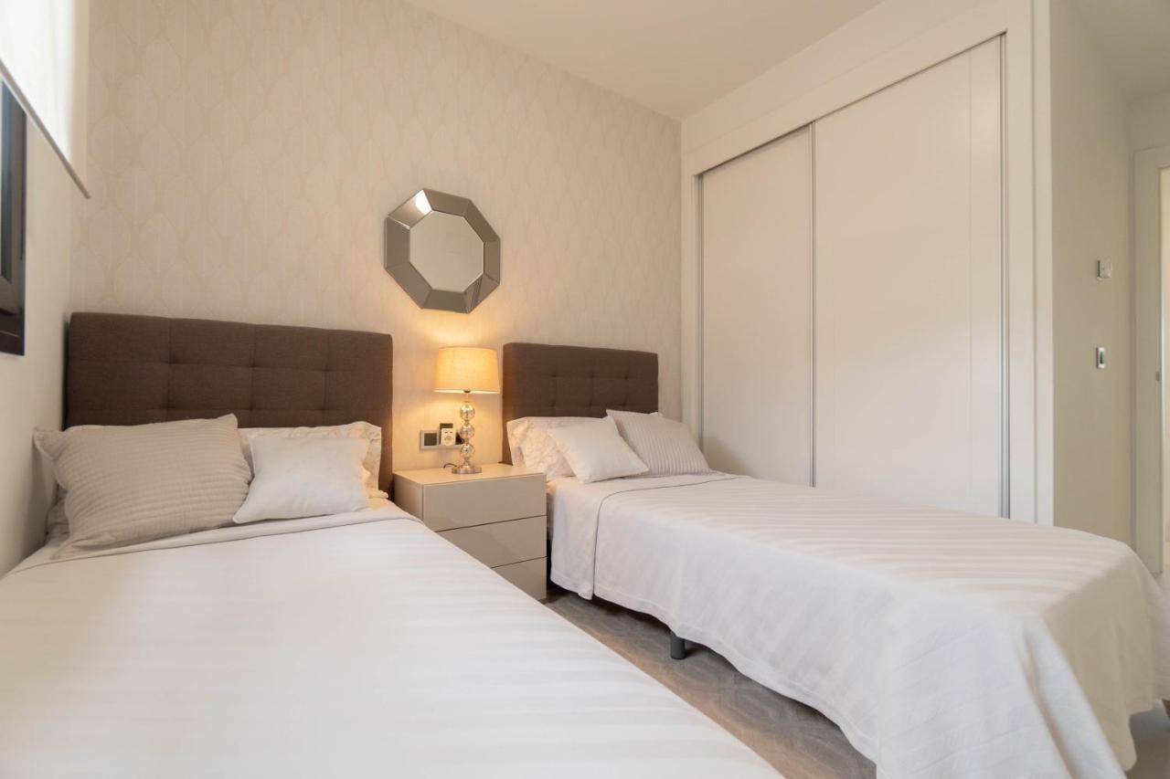 Sunset Drive Deluxe Apartment Бенидорм Екстериор снимка