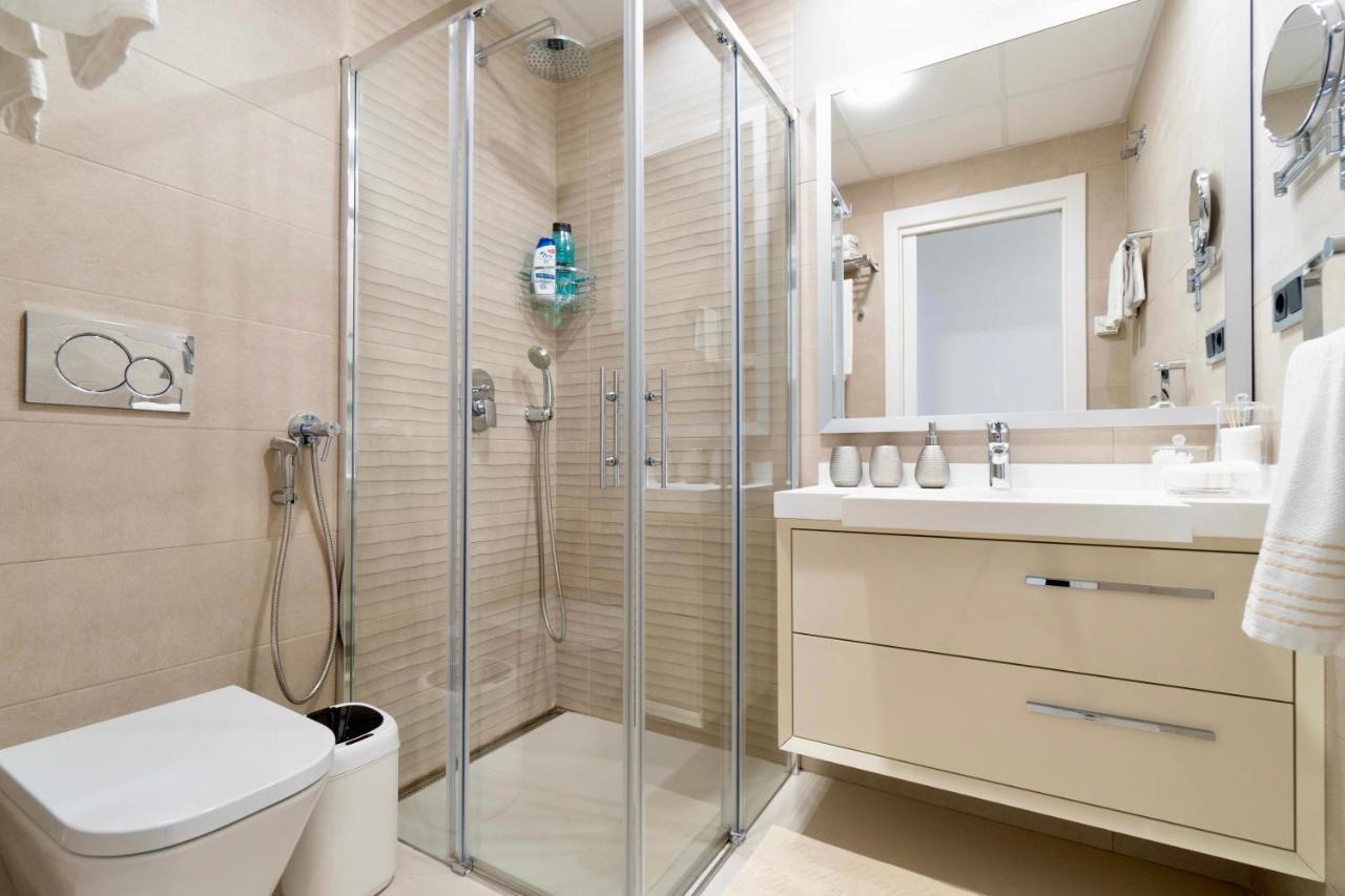 Sunset Drive Deluxe Apartment Бенидорм Екстериор снимка