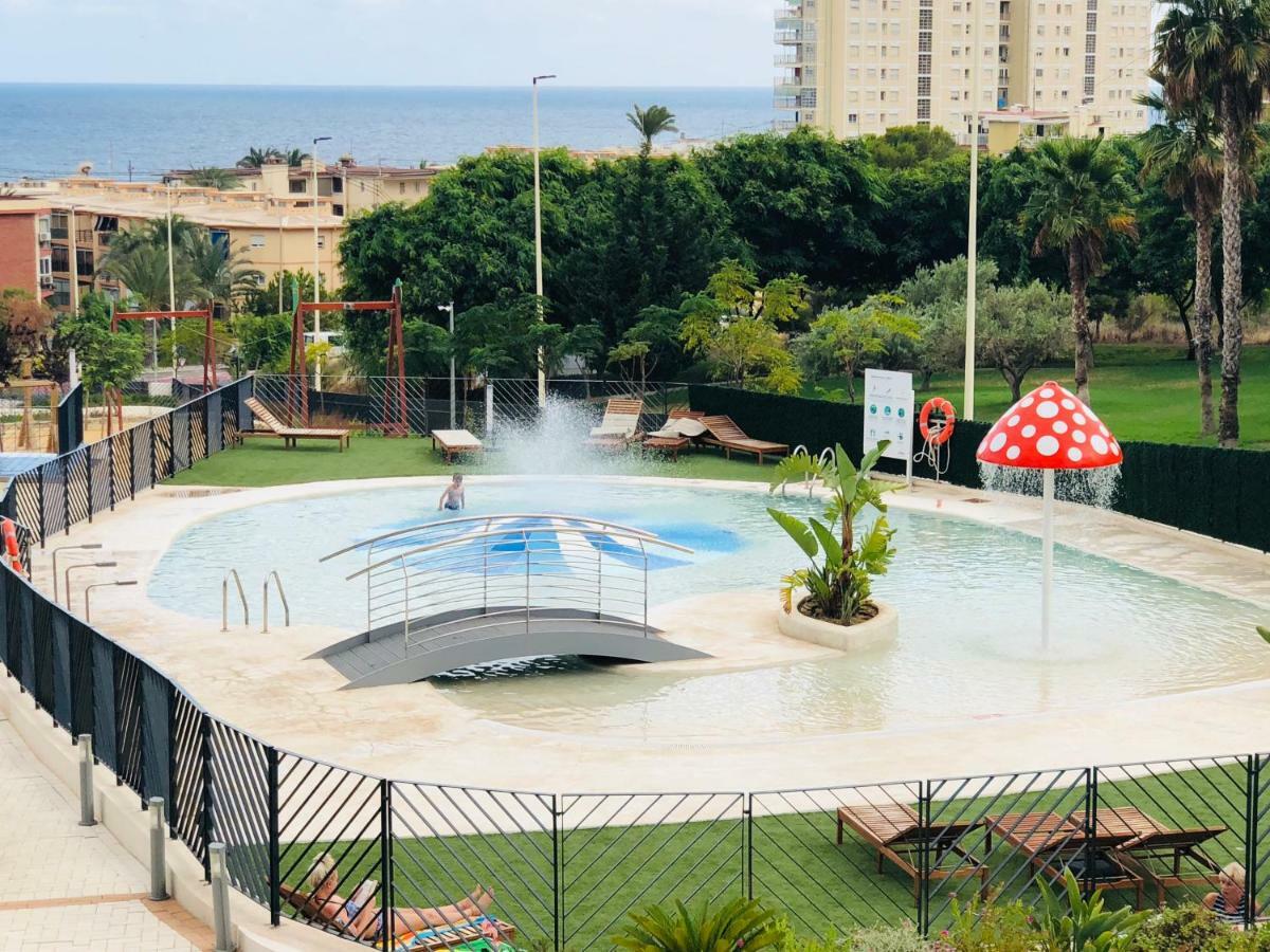 Sunset Drive Deluxe Apartment Бенидорм Екстериор снимка